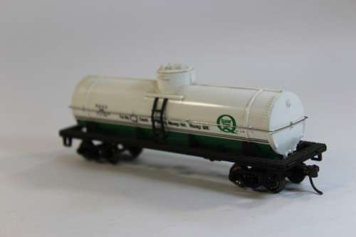 40' Single Dome Tanker ( Quaker State)