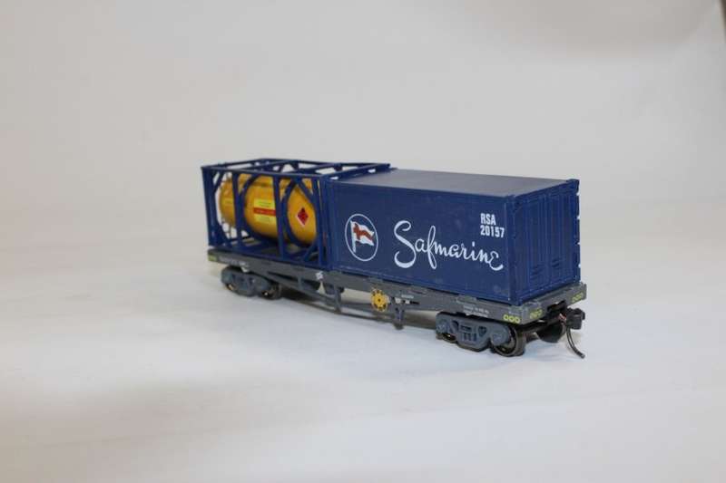 SARM : Safmarine & Tanktainer Container Wagon Kadee couplers