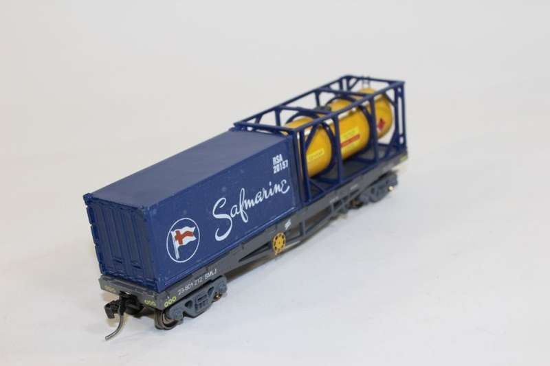 SARM : Safmarine & Tanktainer Container Wagon Kadee couplers