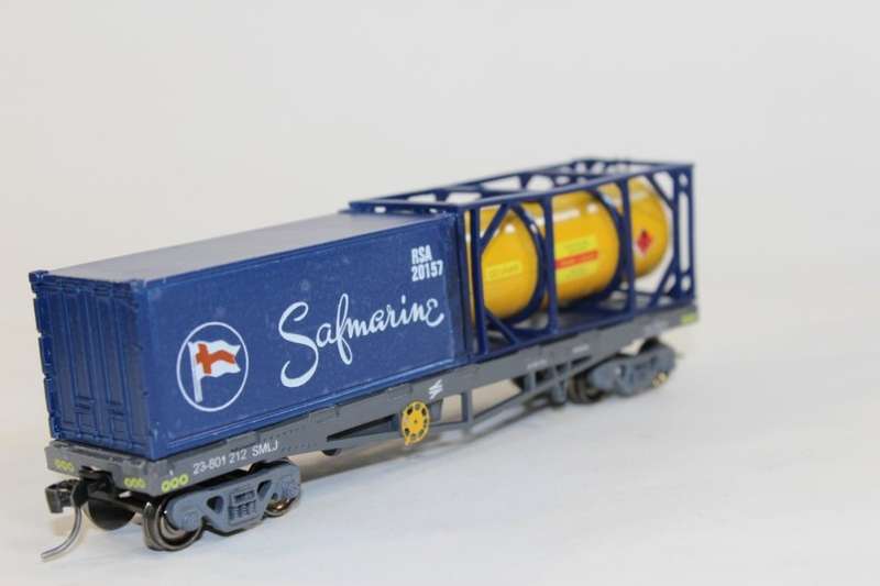 SARM : Safmarine & Tanktainer Container Wagon Kadee couplers