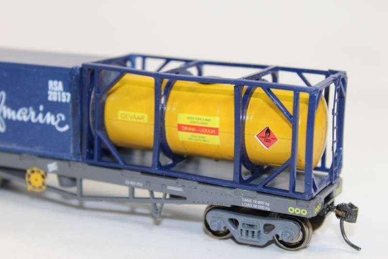 SARM : Safmarine & Tanktainer Container Wagon Kadee couplers