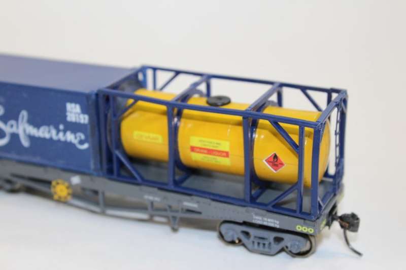 SARM : Safmarine & Tanktainer Container Wagon Kadee couplers