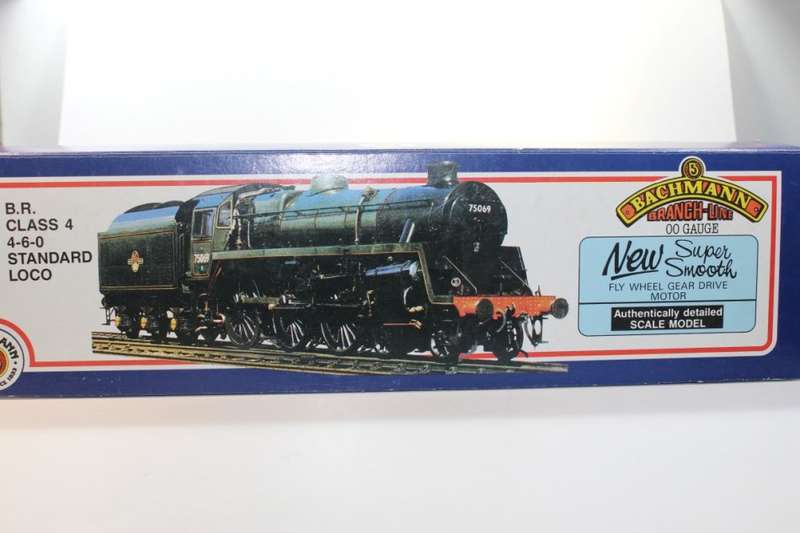 Bachmann : 4-6-0 BR Standard Locomotive