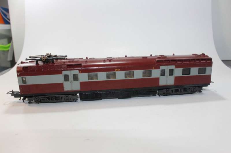 Lima : Suburban Powered Coach