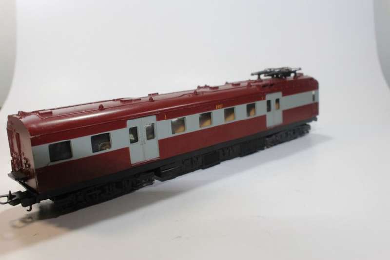 Lima : Suburban Powered Coach