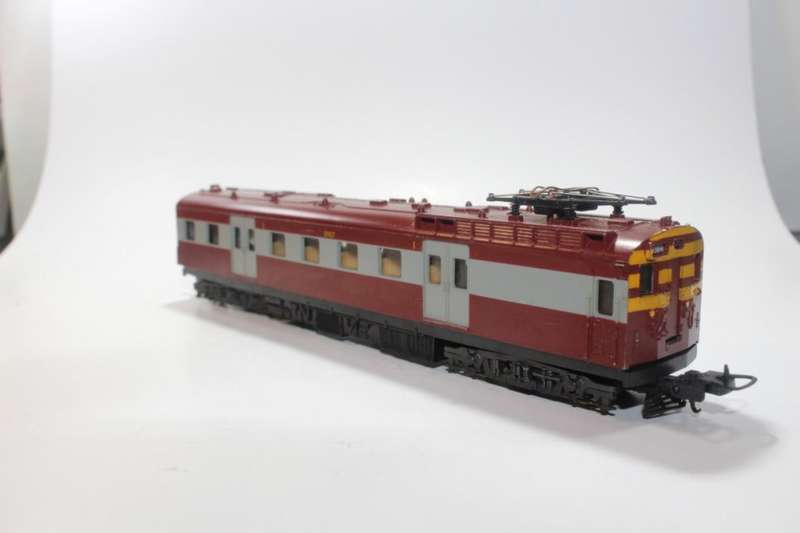 Lima : Suburban Powered Coach