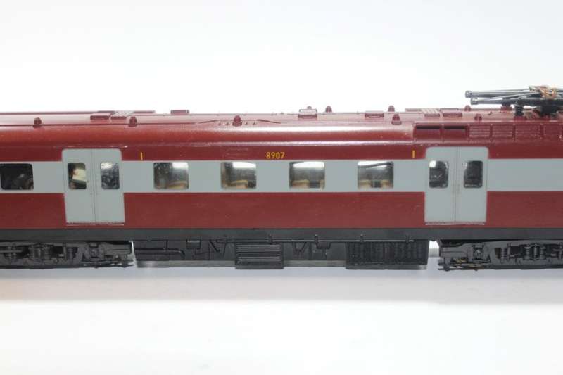 Lima : Suburban Powered Coach