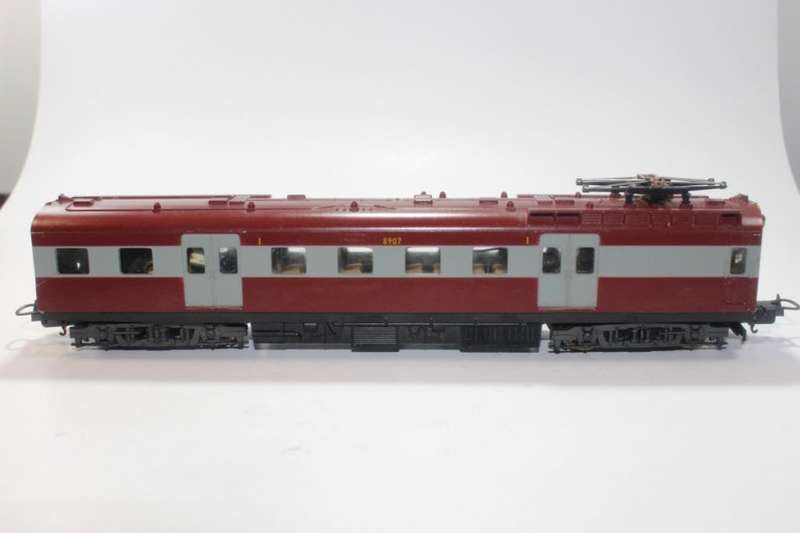 Lima : Suburban Powered Coach
