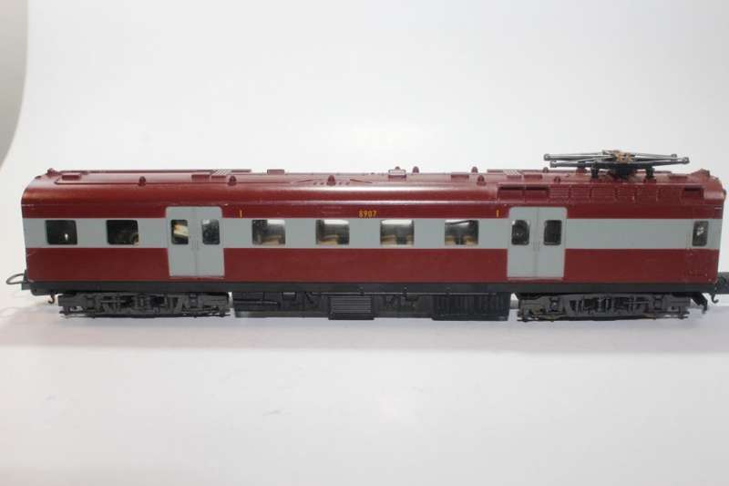 Lima : Suburban Powered Coach