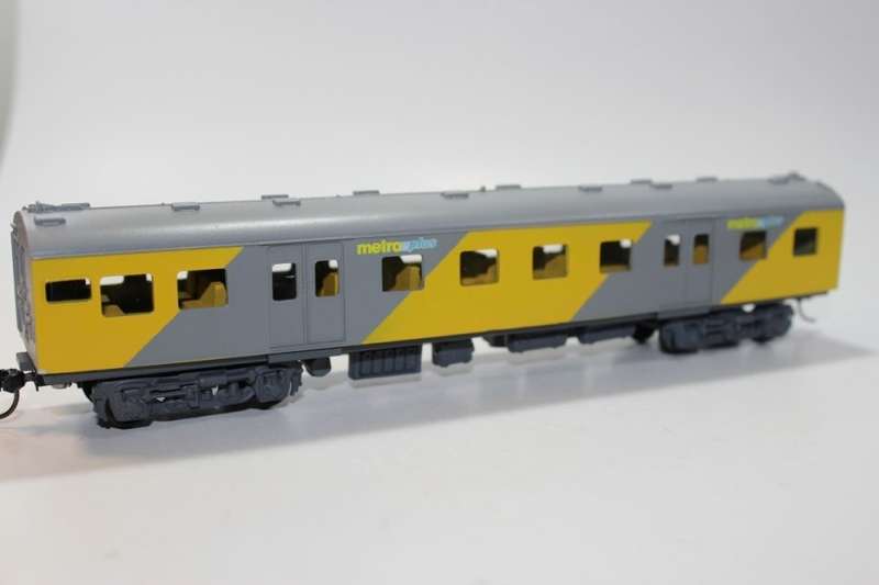 SARM :) South African Metro Plus 1st Class Passenger Coach (Kadee Couplers)