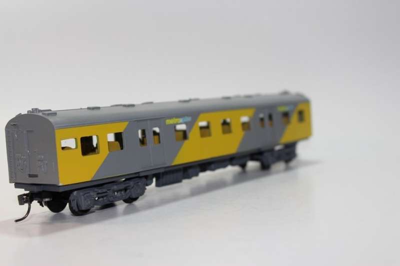 SARM :) South African Metro Plus 1st Class Passenger Coach (Kadee Couplers)