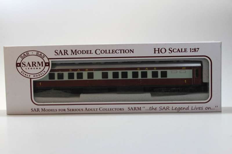 SARM :) 1st Class Transkaroo Coach ( Kadee Couplers)