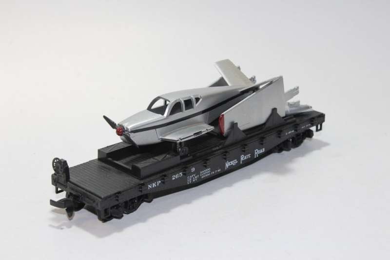 40' Flat wagon with aircraft load