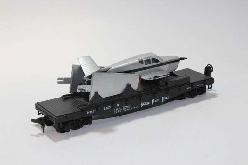 40' Flat wagon with aircraft load
