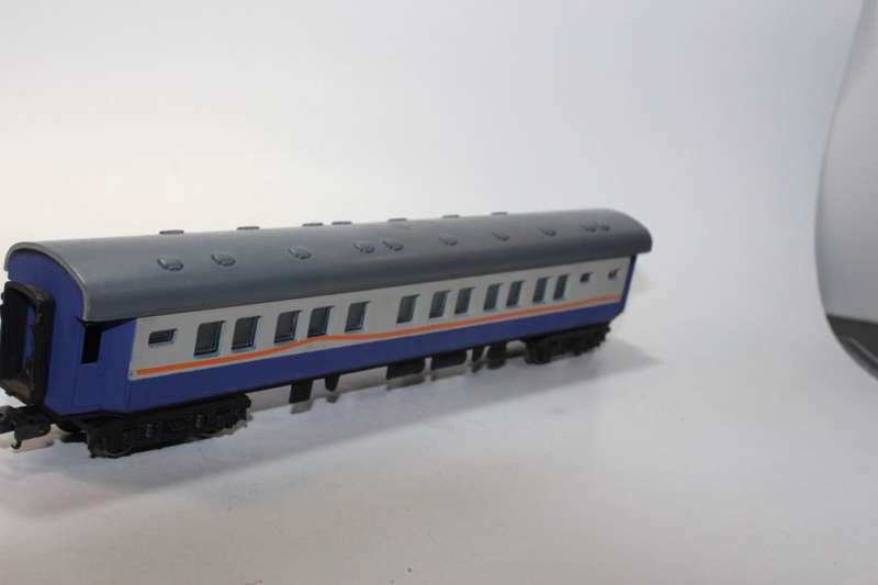 Transkaroo Passenger Coach ( Spoornet Colours )