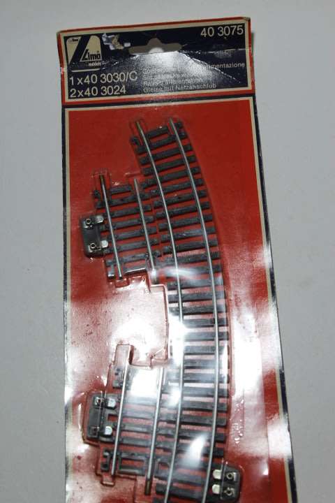Lima :Set of Tracks with Power Contact
