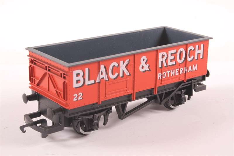 Hornby: Black and Reooch Coal Wagon
