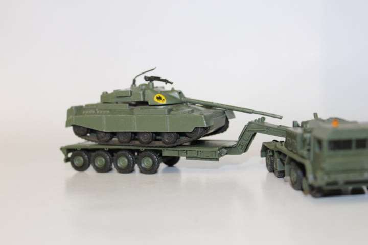 Military Tank (HO)