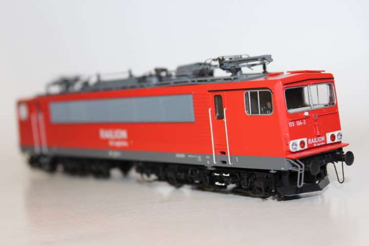 Roco BR 155 electric locomotive, DB AG  (Digital Sound)