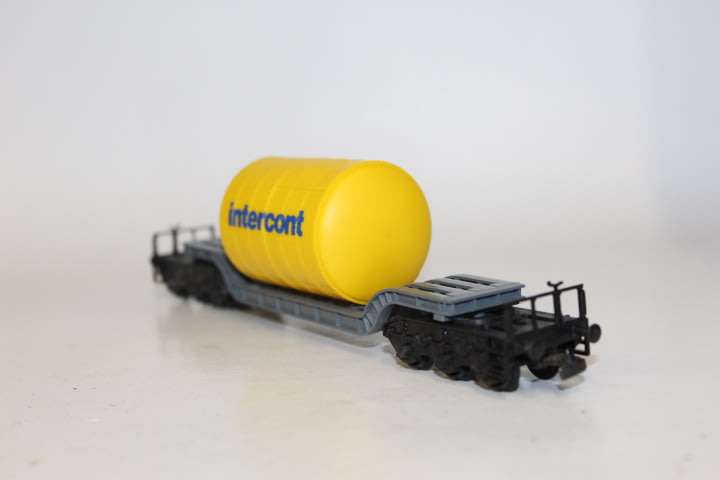 Flated Wagon with Intercon Tank Load
