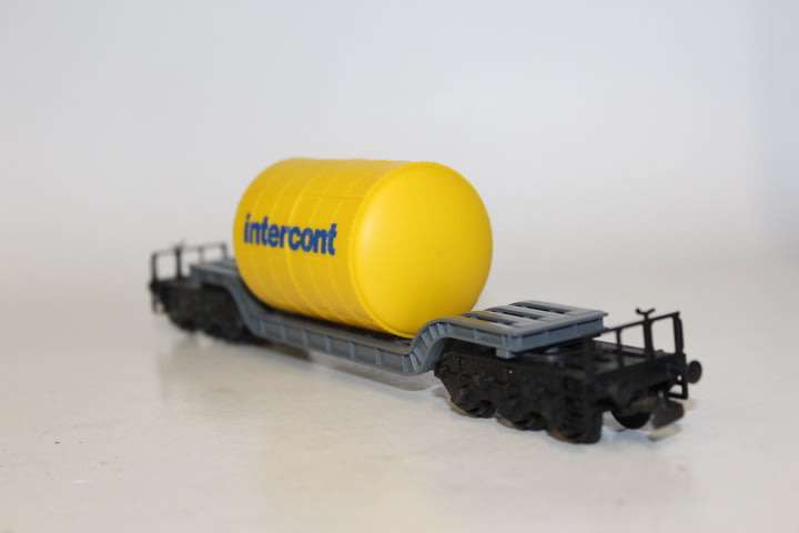 Flated Wagon with Intercon Tank Load