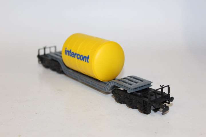 Flated Wagon with Intercon Tank Load