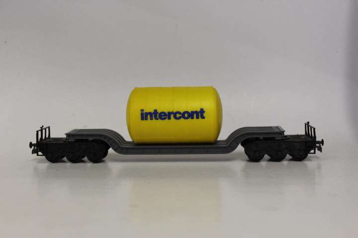 Flated Wagon with Intercon Tank Load