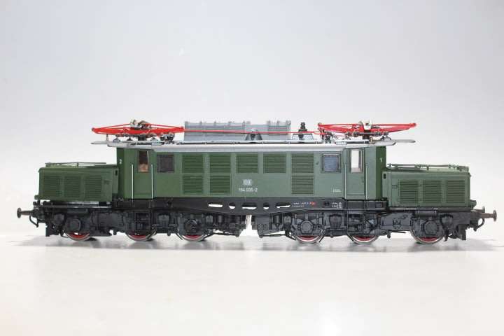 Roco 04168A Class BR 194 'Crocodile' 035-2 of the DB (HO) Digital