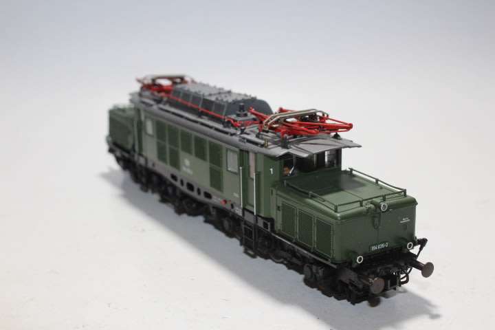 Roco 04168A Class BR 194 'Crocodile' 035-2 of the DB (HO) Digital
