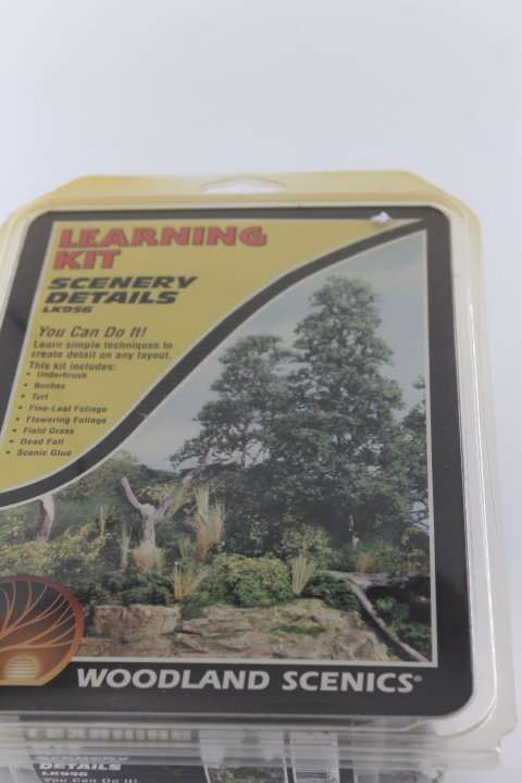 Woodlands Scenics : Learning Kit -Scenery Details