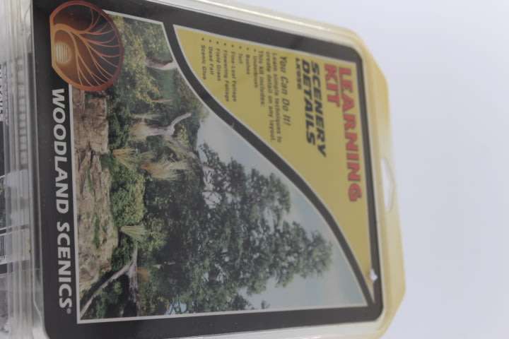 Woodlands Scenics : Learning Kit -Scenery Details