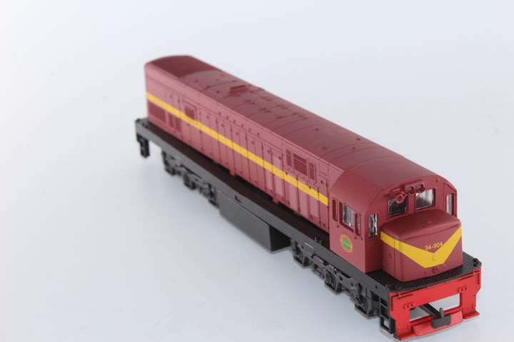 Frateschi: SAR Class 34 Diesel Loco (Running Class 34-401)