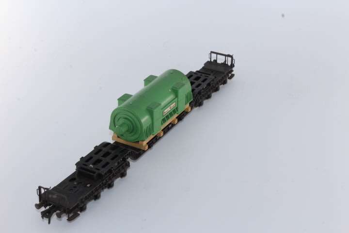 Fleishmann : Adnormal Tanker Low Bed Wagon