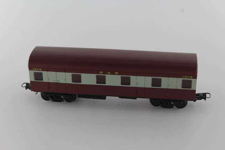 SARM:ZO3 Offical Accomodation Wagon (Lima Couplers)