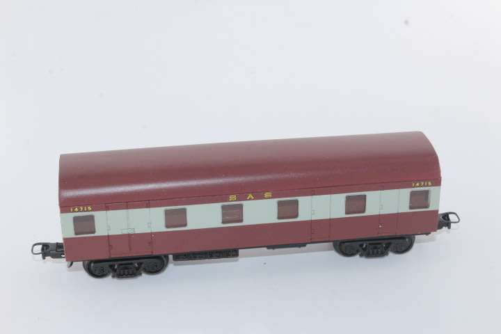 SARM:ZO3 Offical Accomodation Wagon (Lima Couplers)