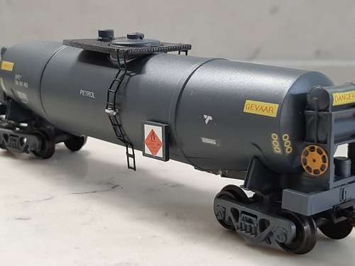 Spoornet Xpd Petrol Tanker (Lima Couplers)