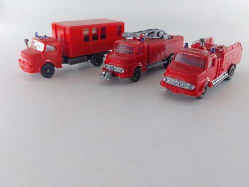Wiking : 3 x Bull Nose  Rescue Trucks