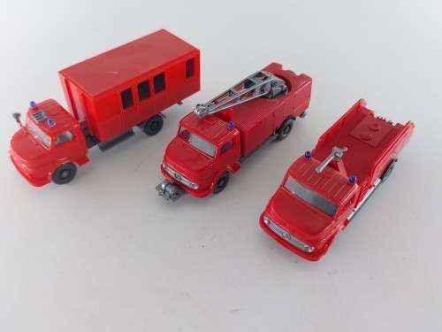 Wiking : 3 x Bull Nose  Rescue Trucks
