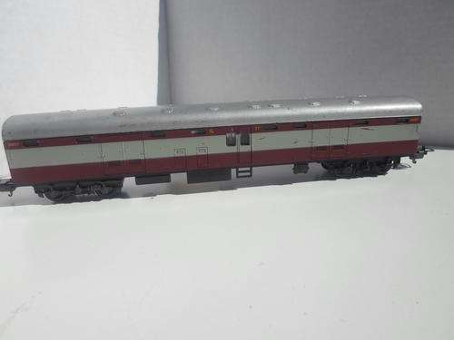 Lima SAR Baggage Wagon (HO) 1