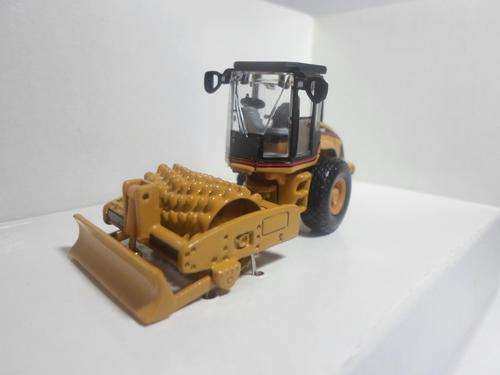 CAT : Soil Compactor