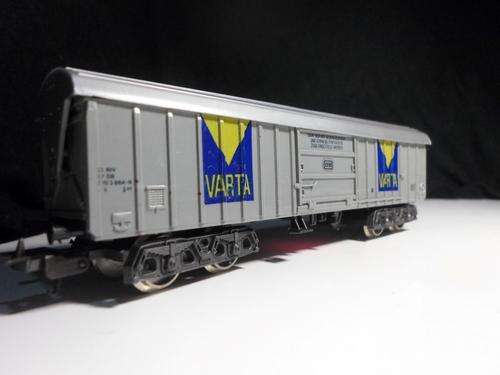 Roco :  Coal Hopper with retracable roof