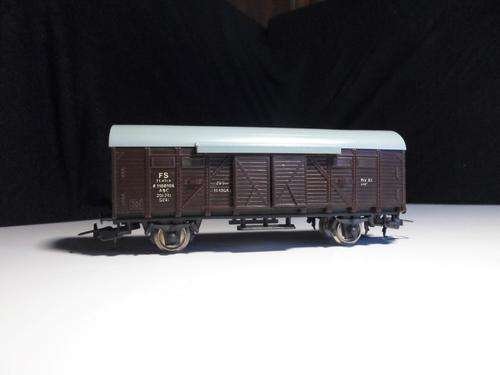 Lima Box Car (Dark Brown)