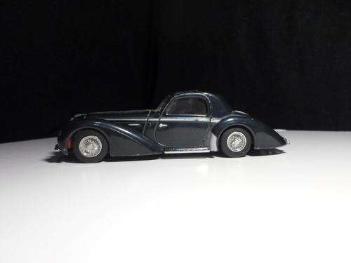 Dinky : 1946 DELAHAYE 145 CHAPRON