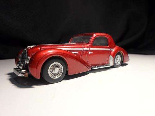 Dinky :1946 DELAHAYE 145 CHAPRON