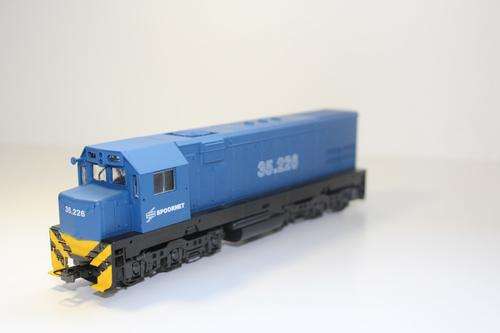 Frateschi : Class 35 Spoornet Diesel Locomotive  (Running No. 35-226)