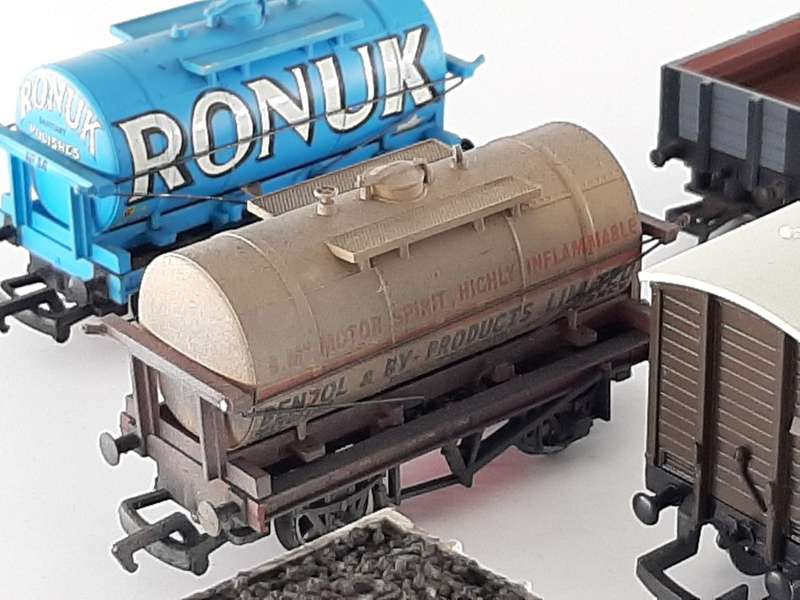 5 x Hornby Wagons