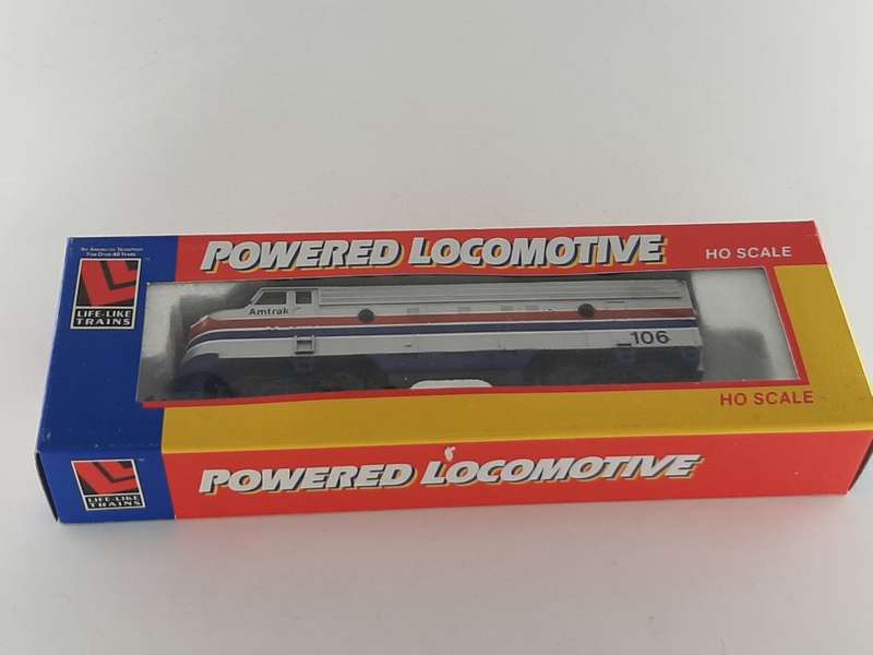 Amtrack :  Diesel Locomotive