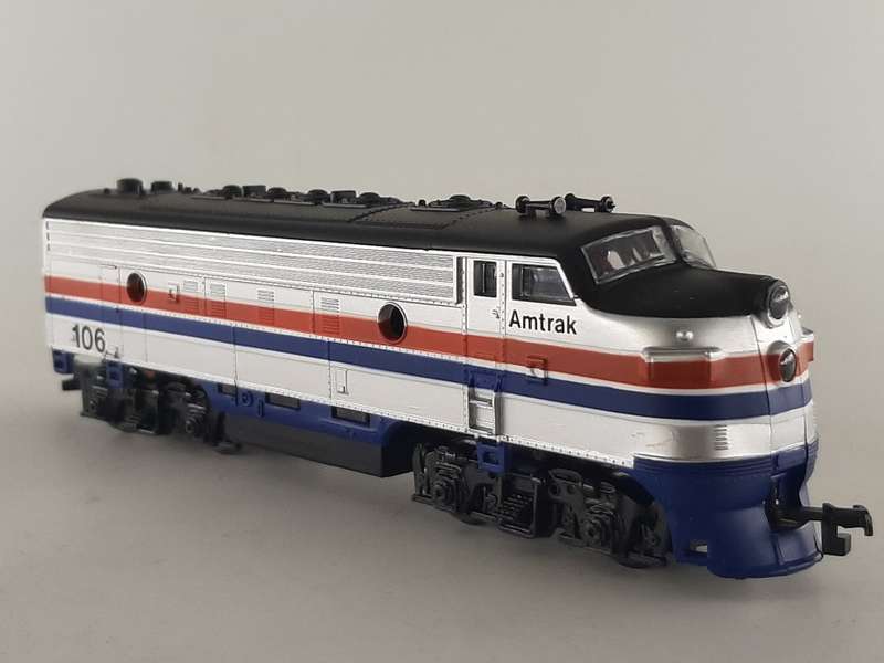 Amtrack :  Diesel Locomotive