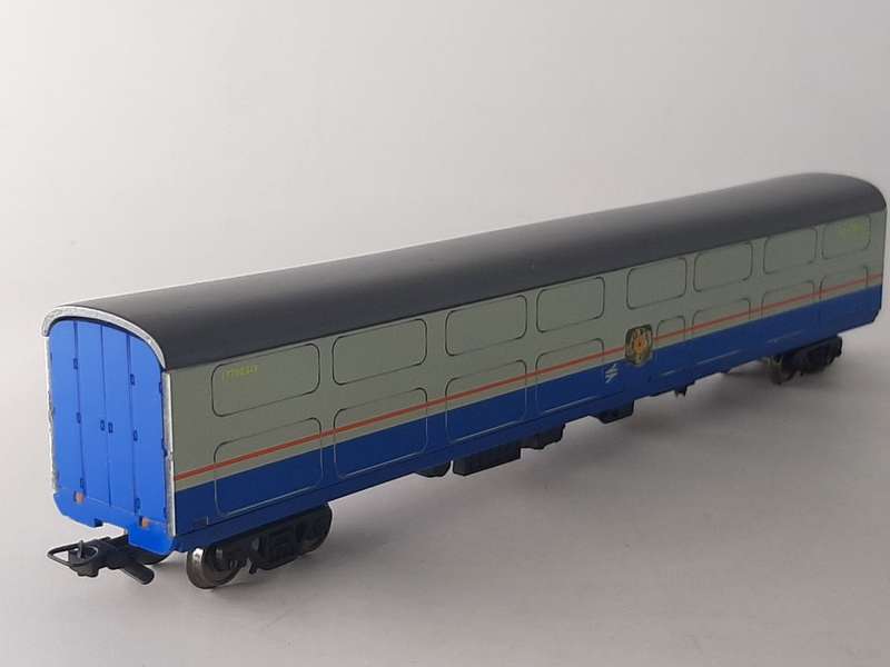 SARM : South African Model Train Car Carrier Coach  - Spoornet Blue (Lima Couplers)