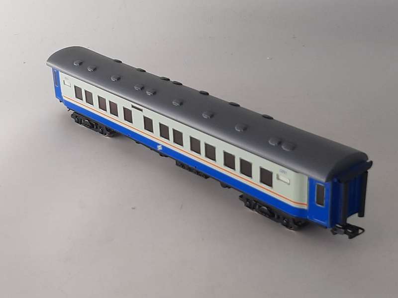 SARM : South African Model Train : 2nd Class Passenger  Coach  - Spoornet Blue (Lima Couplers)